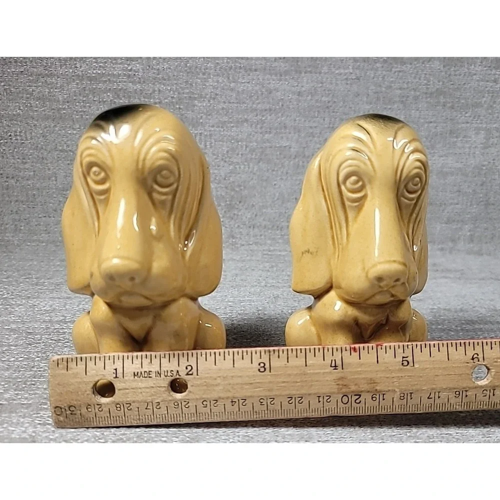 Basset Hound Dogs Sad Eyes Tear Salt & Pepper‎ Shakers  Japan MCM 4 1/4